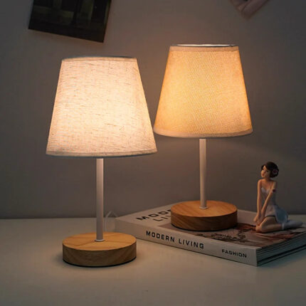 Eye-protecting dimmable LED table lamp